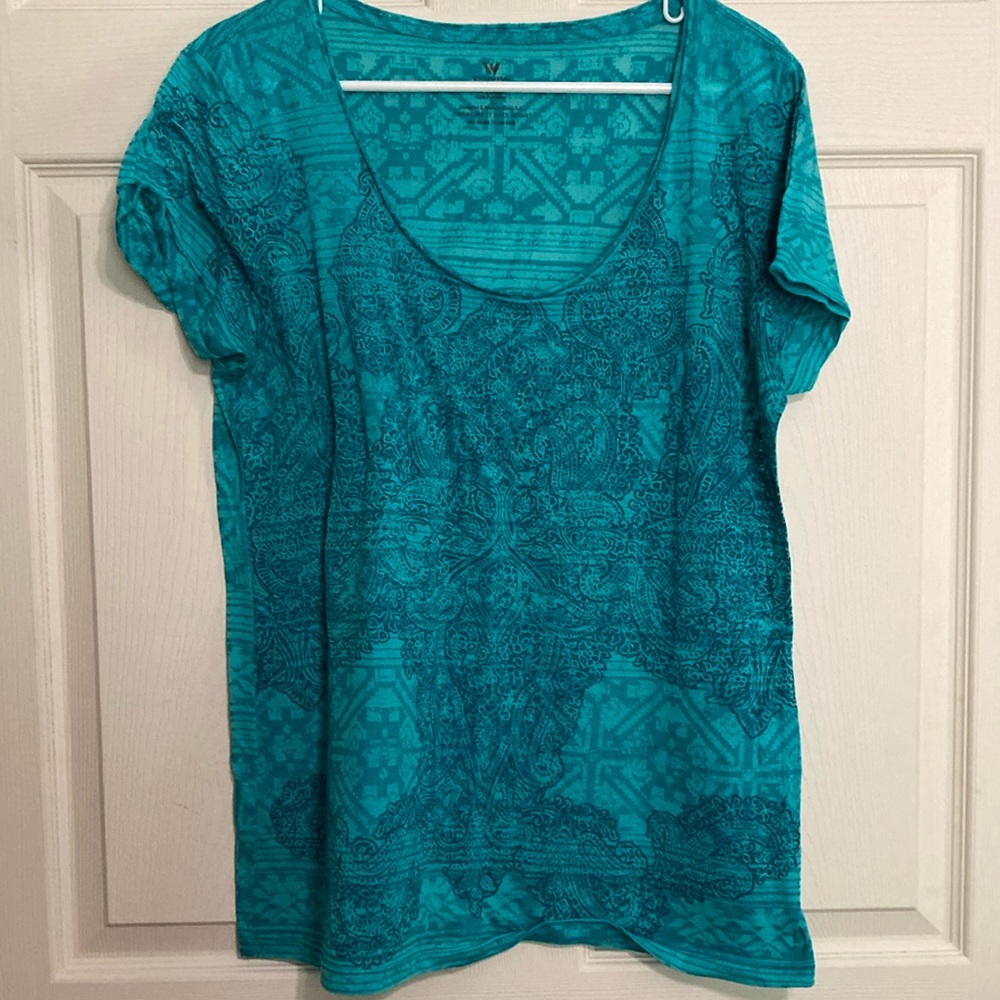 Women’s lightweight turquoise color tee with print by WhiteSierra size XL